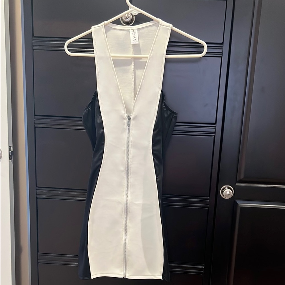 Elegant Black and White Dress